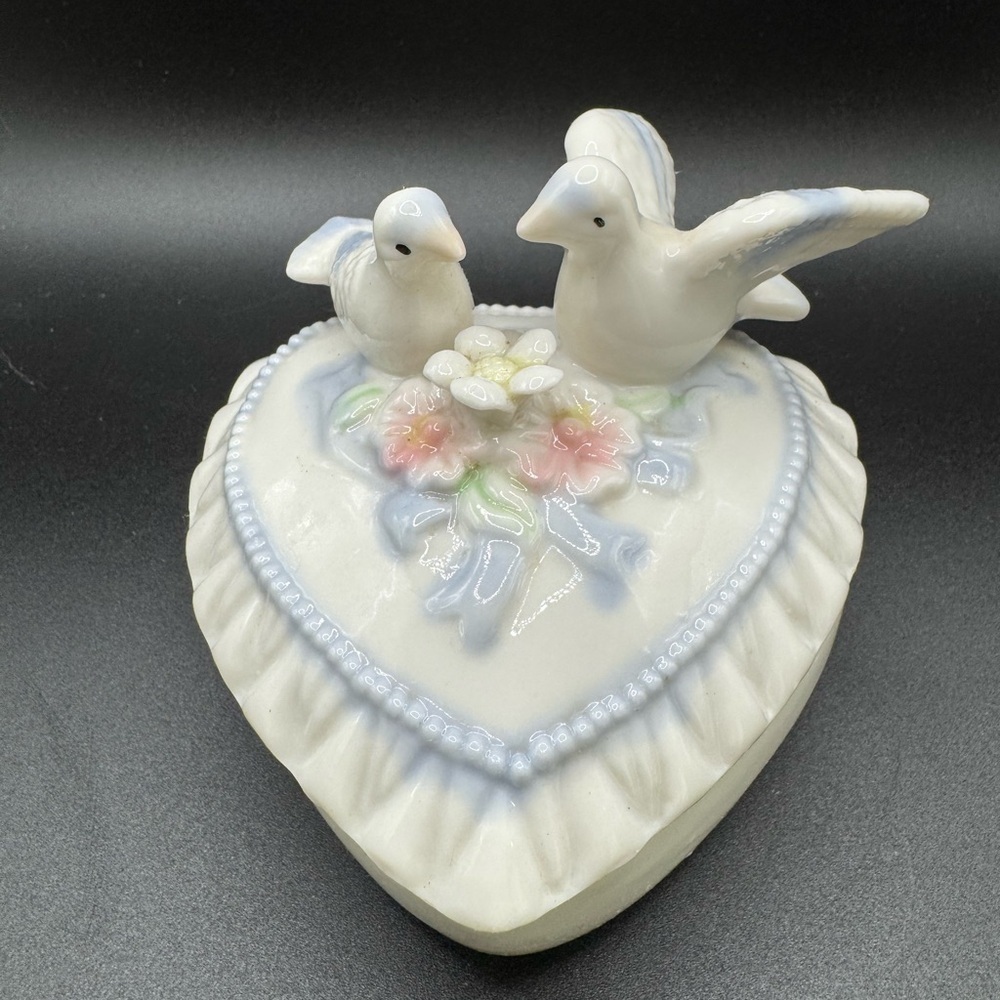 VTG White and Blue Heart Porcelain Trinket Box with Doves and Floral Accents